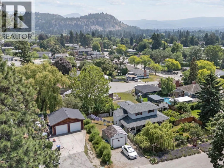 987 Garland Street, Kelowna, BC, V1Y 3M9 - 53