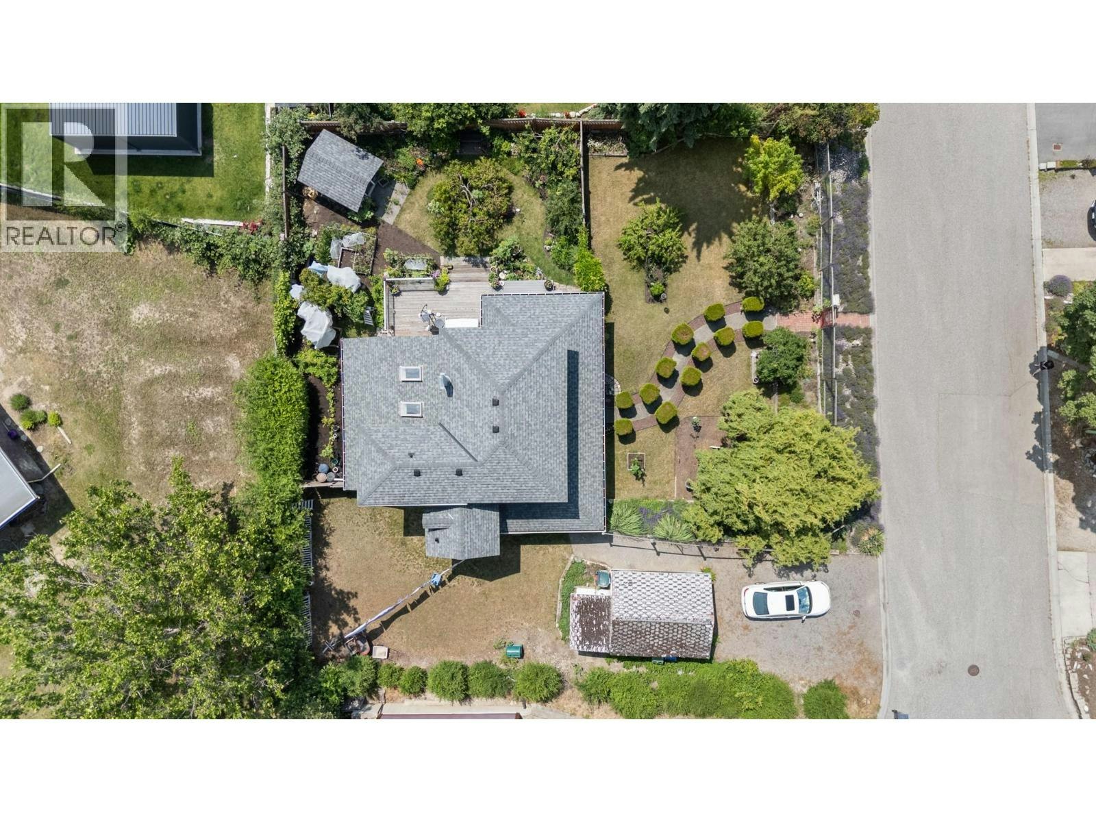 987 Garland Street, Kelowna, BC, V1Y 3M9 - 50