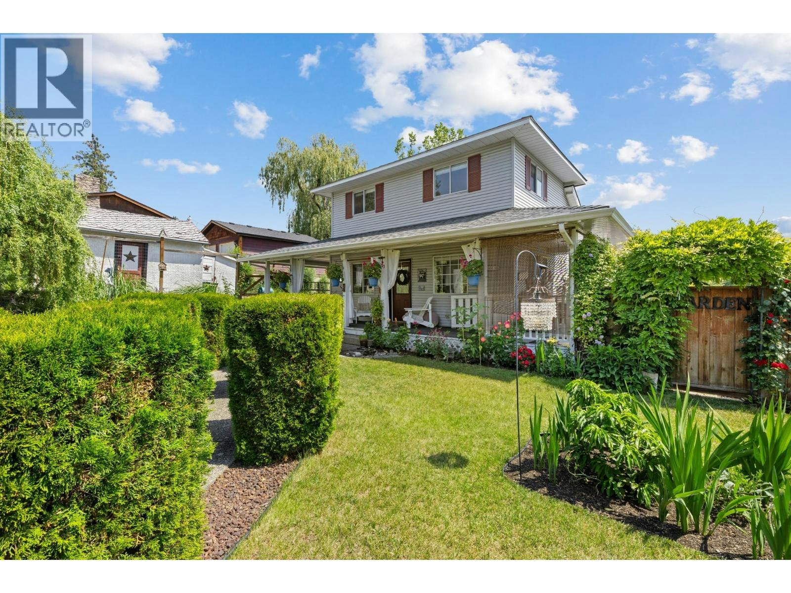 987 Garland Street, Kelowna, BC, V1Y 3M9