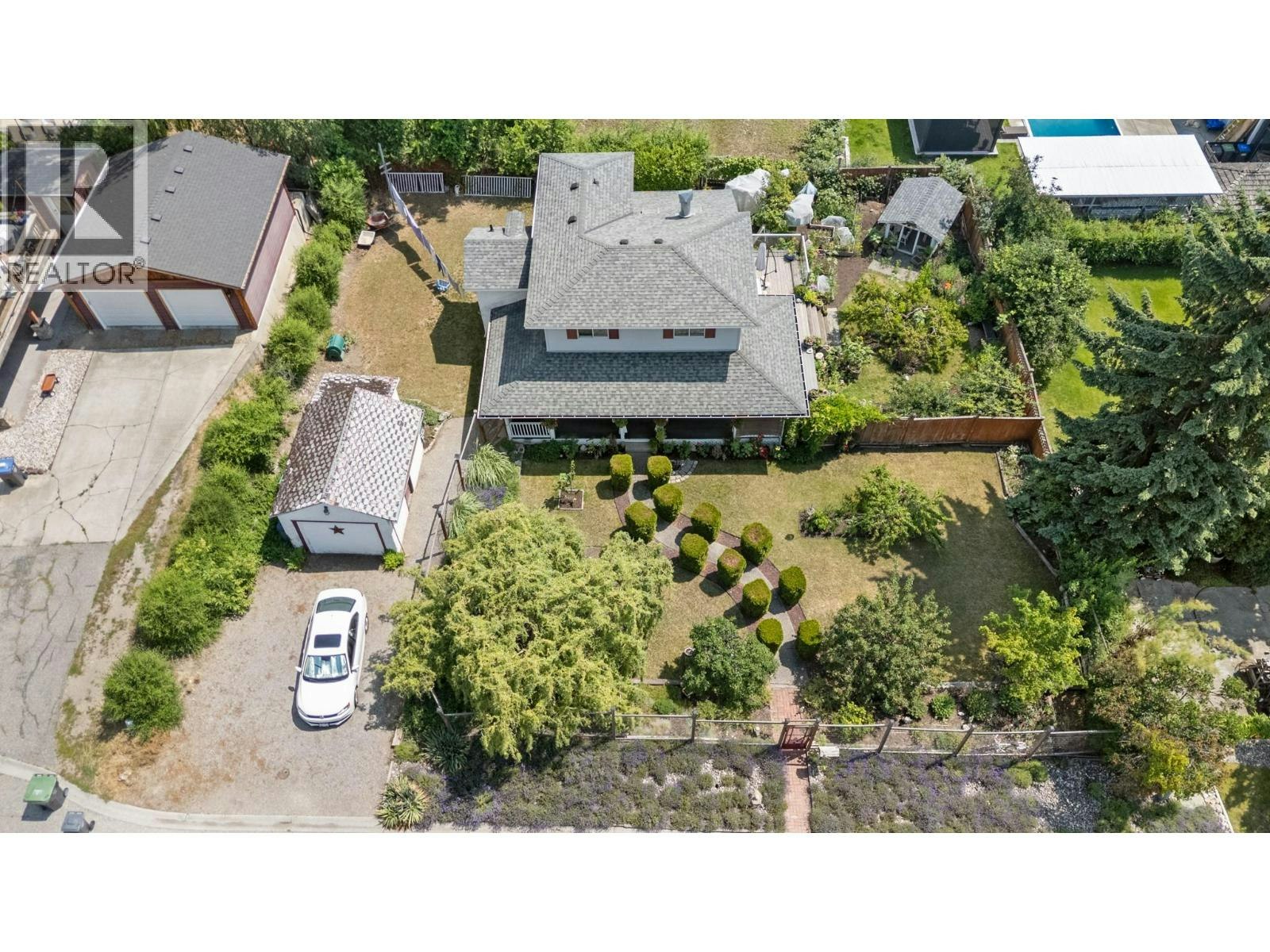 987 Garland Street, Kelowna, BC, V1Y 3M9 - 49