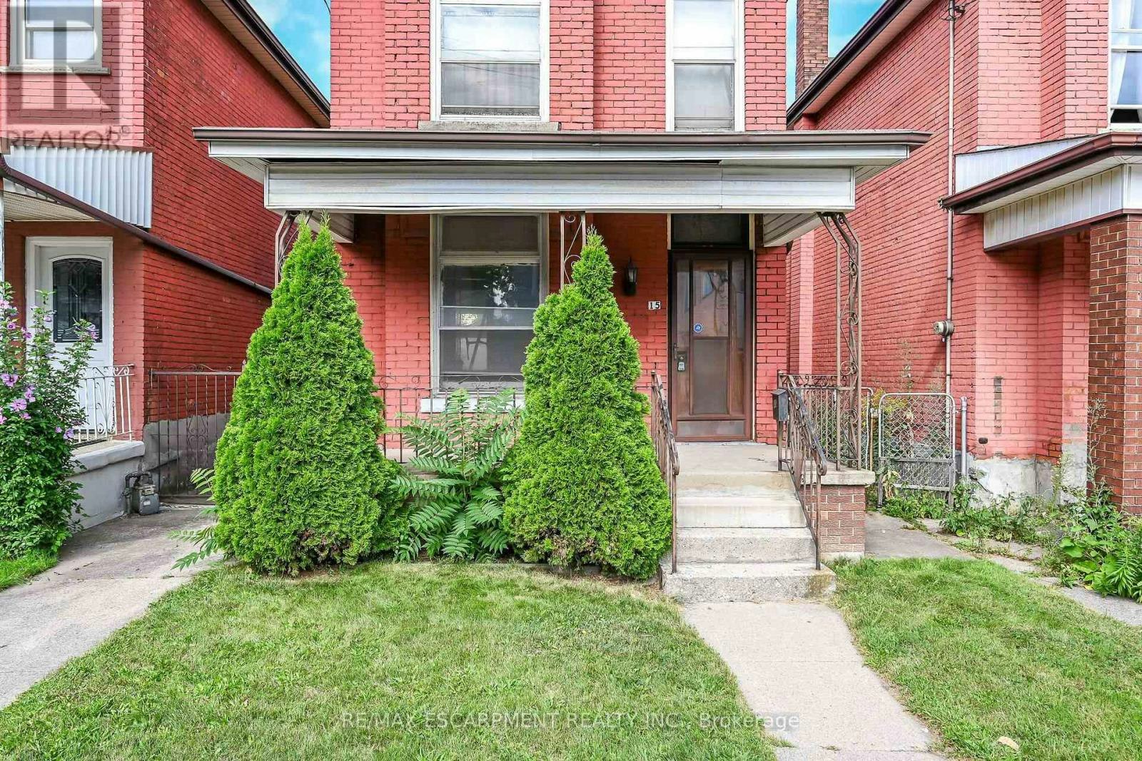 15 Kinrade Avenue, Hamilton, ON, L8L 6L5