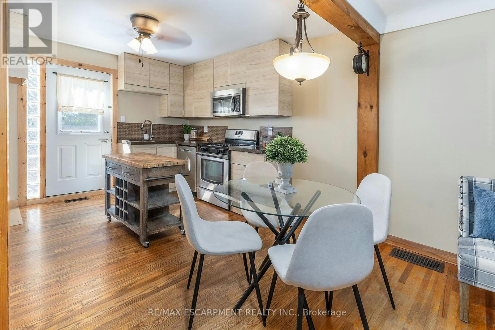 274 38th Street EAST - 5