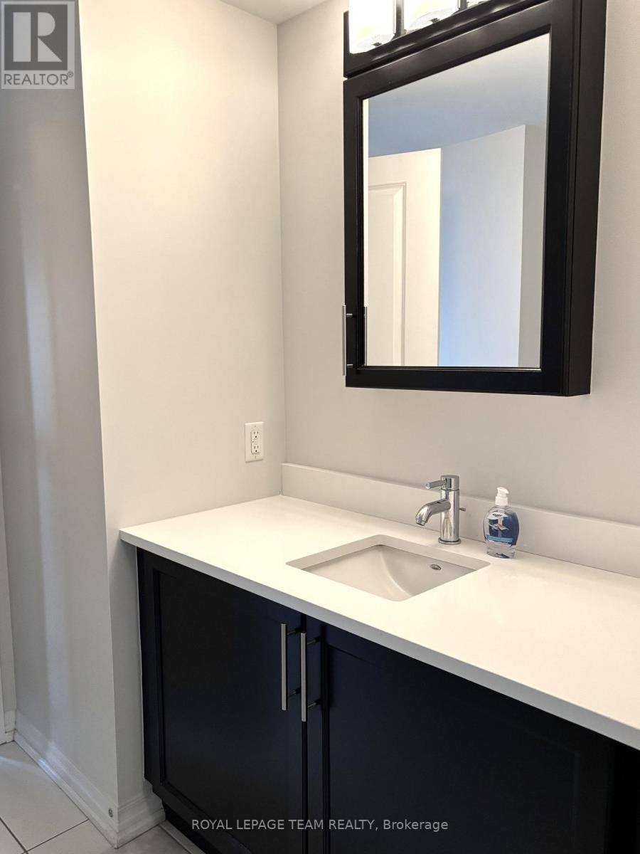 2401-195 Besserer Street, Ottawa, ON, K1N 0B6 - 13