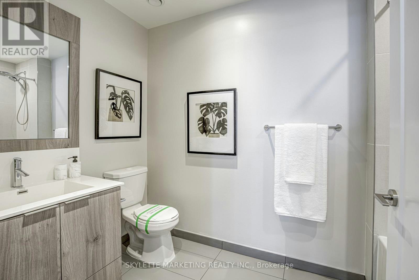 861-25 Adra Grado Way, Toronto, ON, M2J 0H6 - 27