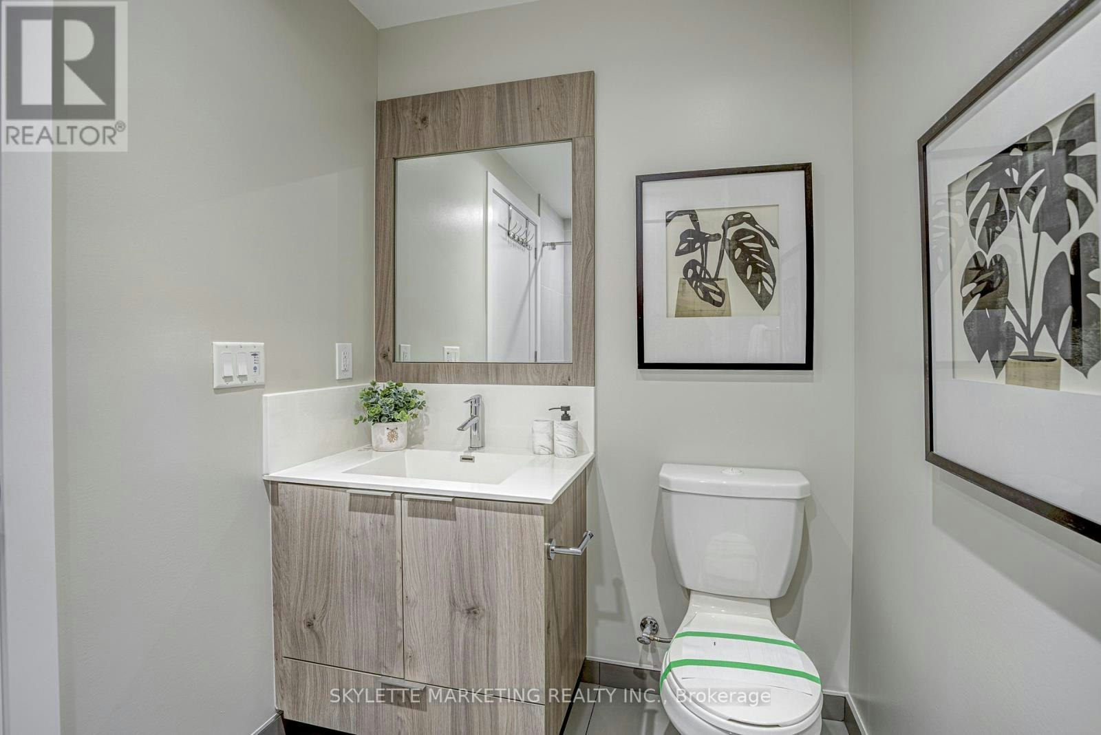 861-25 Adra Grado Way, Toronto, ON, M2J 0H6 - 28