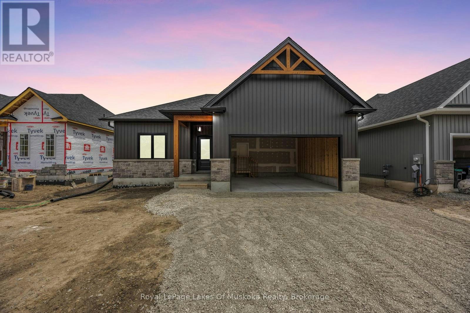 114 Brandon Avenue, Severn, ON, L0K 1E0