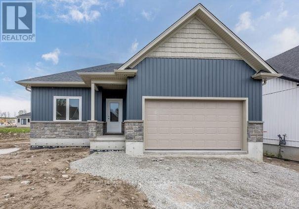 37 Harold Avenue, Severn, ON, L0K 1E0