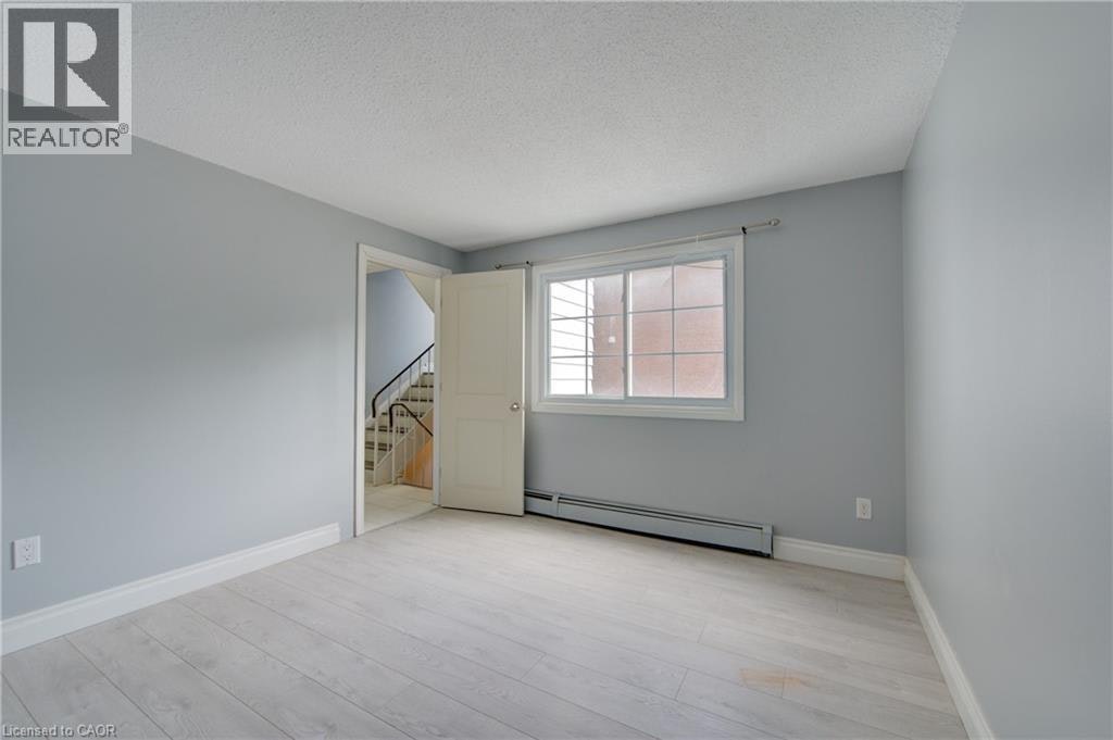 6-645 Albert Street, Waterloo, ON, N2L 3V5 - 8