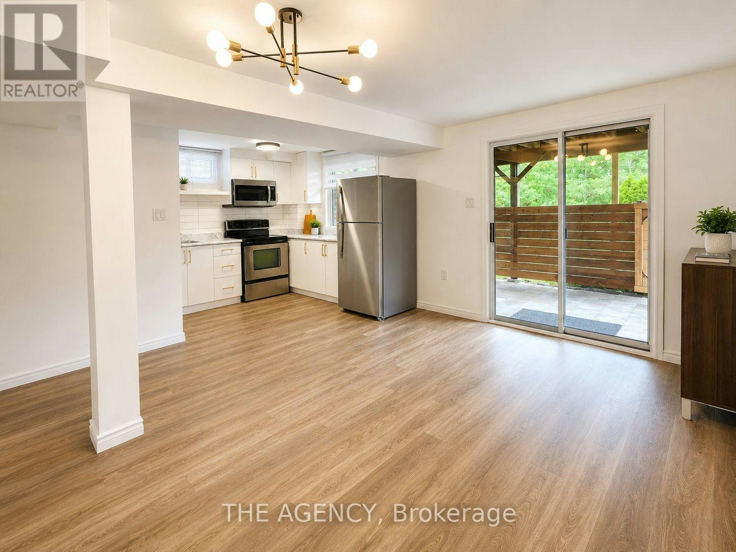 BASEMENT-380 Bartholomew Drive, Newmarket, ON, L3X 2E7 - 2