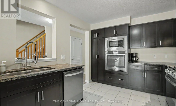 46 Jeffrey Drive