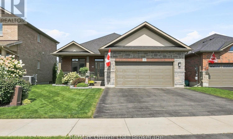 40 Farmington Crescent