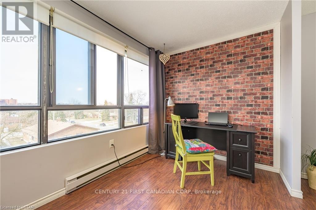 402-135 Baseline Road W, London, ON, N6J 4W4 - 8