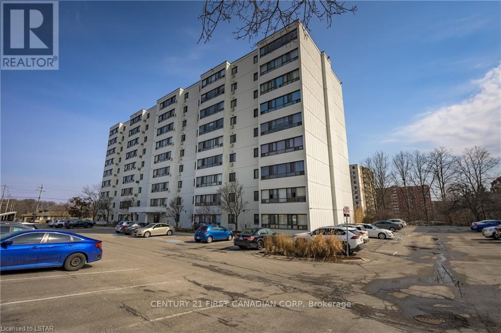 402-135 Baseline Road W, London, ON, N6J 4W4