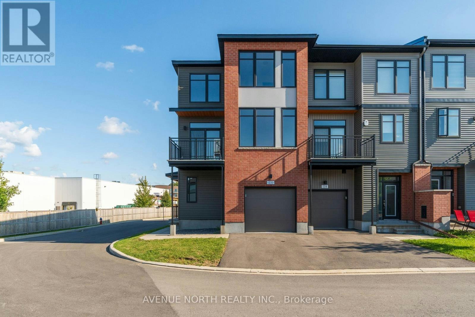 1220 Flycatcher Private, Ottawa, ON, K1X 0M7