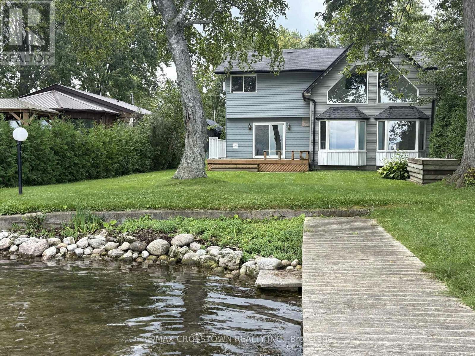 128 Moores Beach Road, Georgina, ON, L0E 1N0