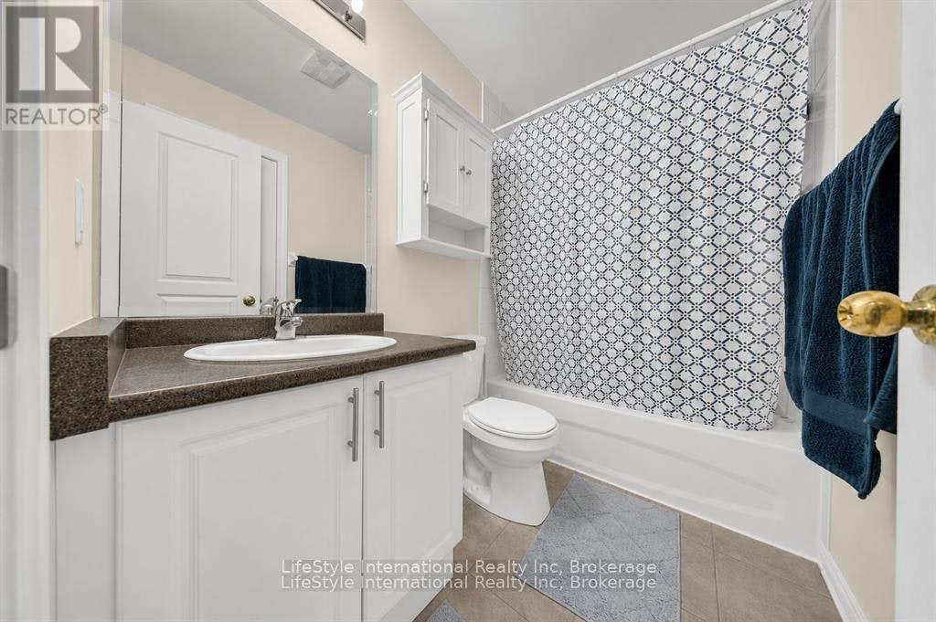 87-88 Decorso Drive, Guelph, ON, N1L 0A9 - 11