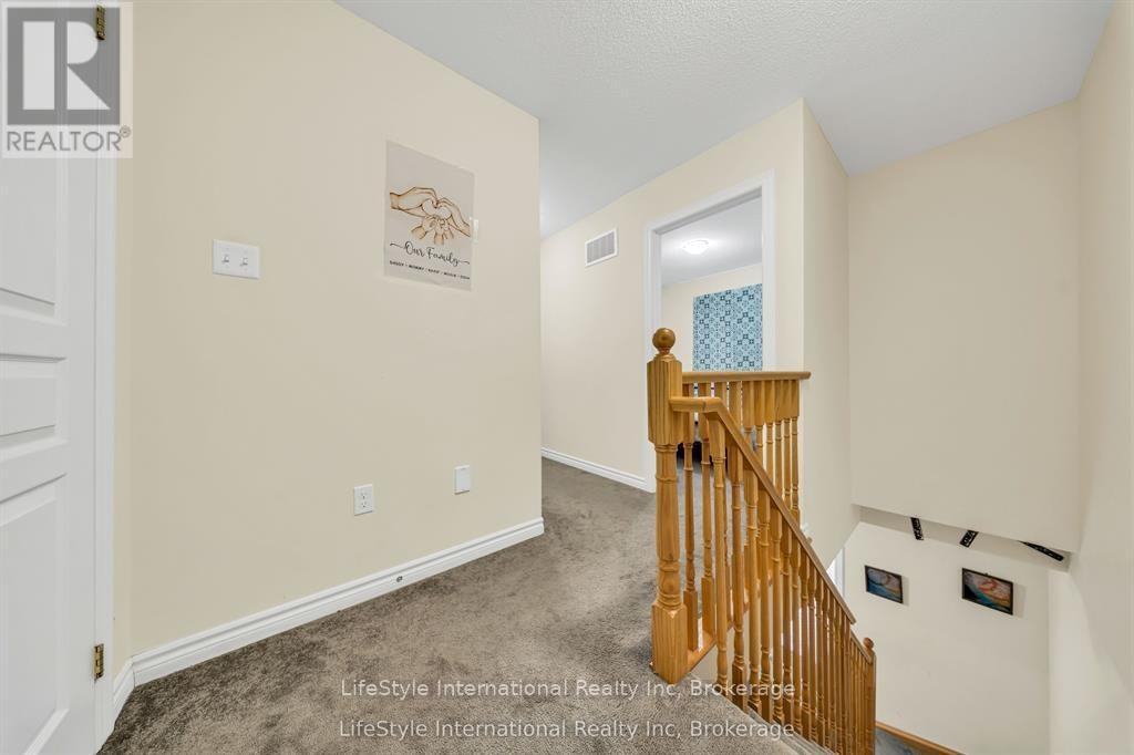 87-88 Decorso Drive, Guelph, ON, N1L 0A9 - 7