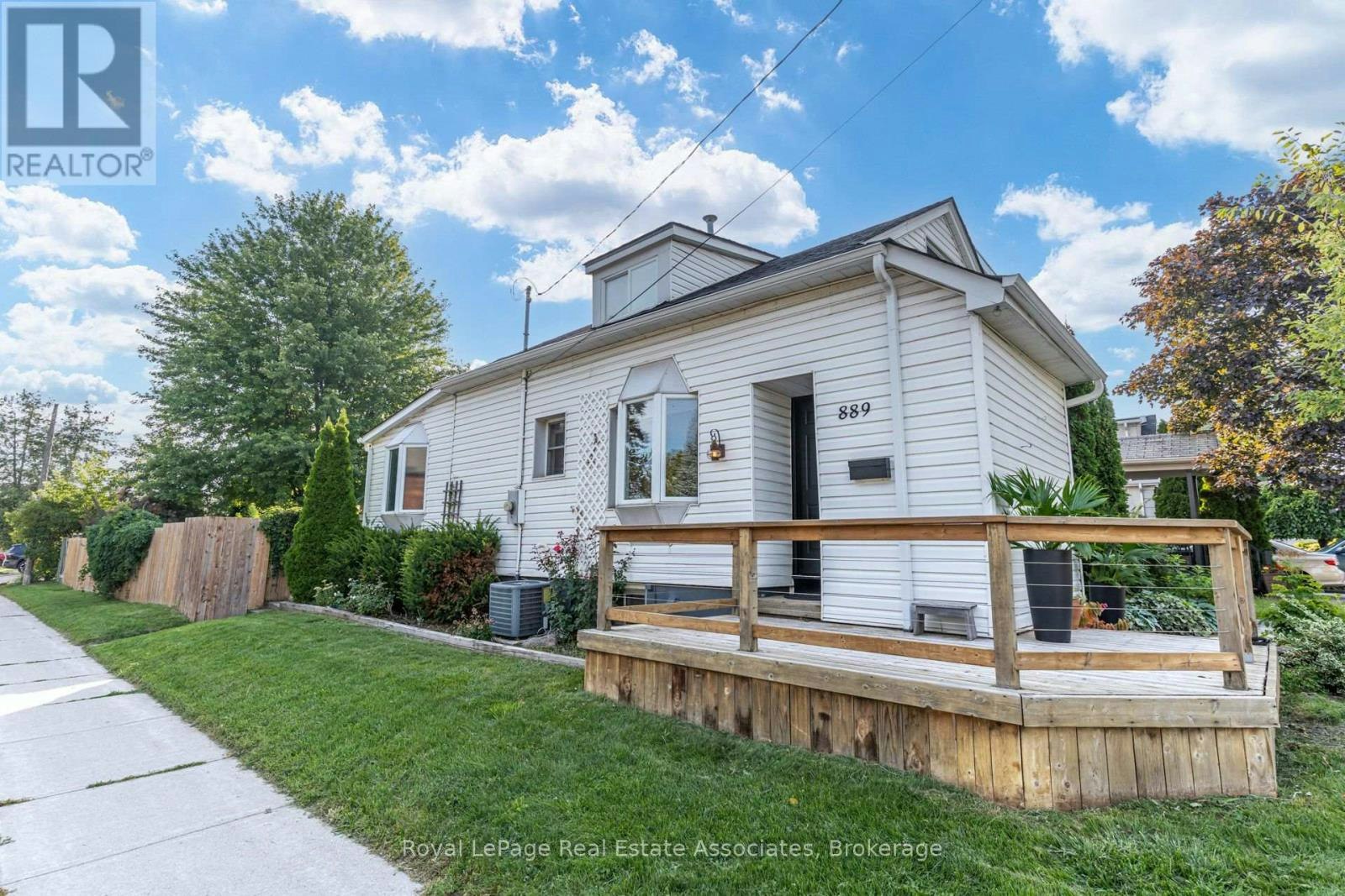 889 Third Street, Mississauga, ON, L5E 1C2
