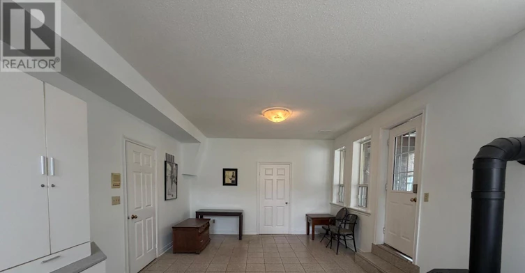 10 Benalto Road, Toronto, ON, M6A 2R8 - 4