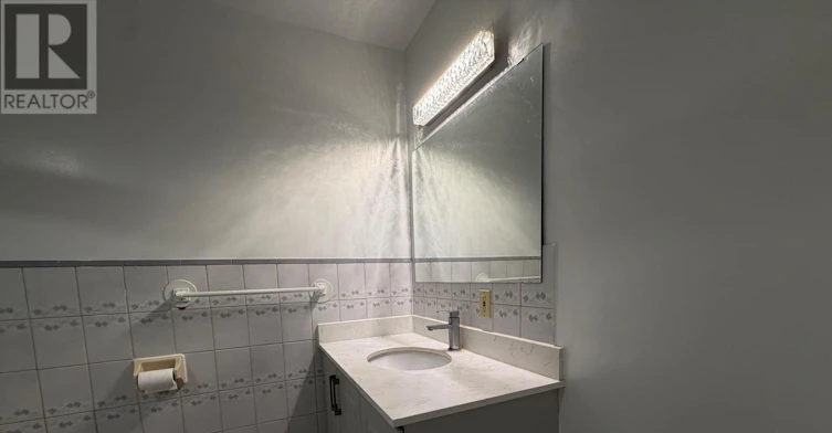 10 Benalto Road, Toronto, ON, M6A 2R8 - 8