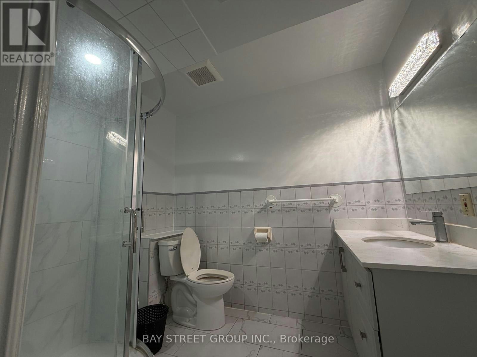 10 Benalto Road, Toronto, ON, M6A 2R8 - 9