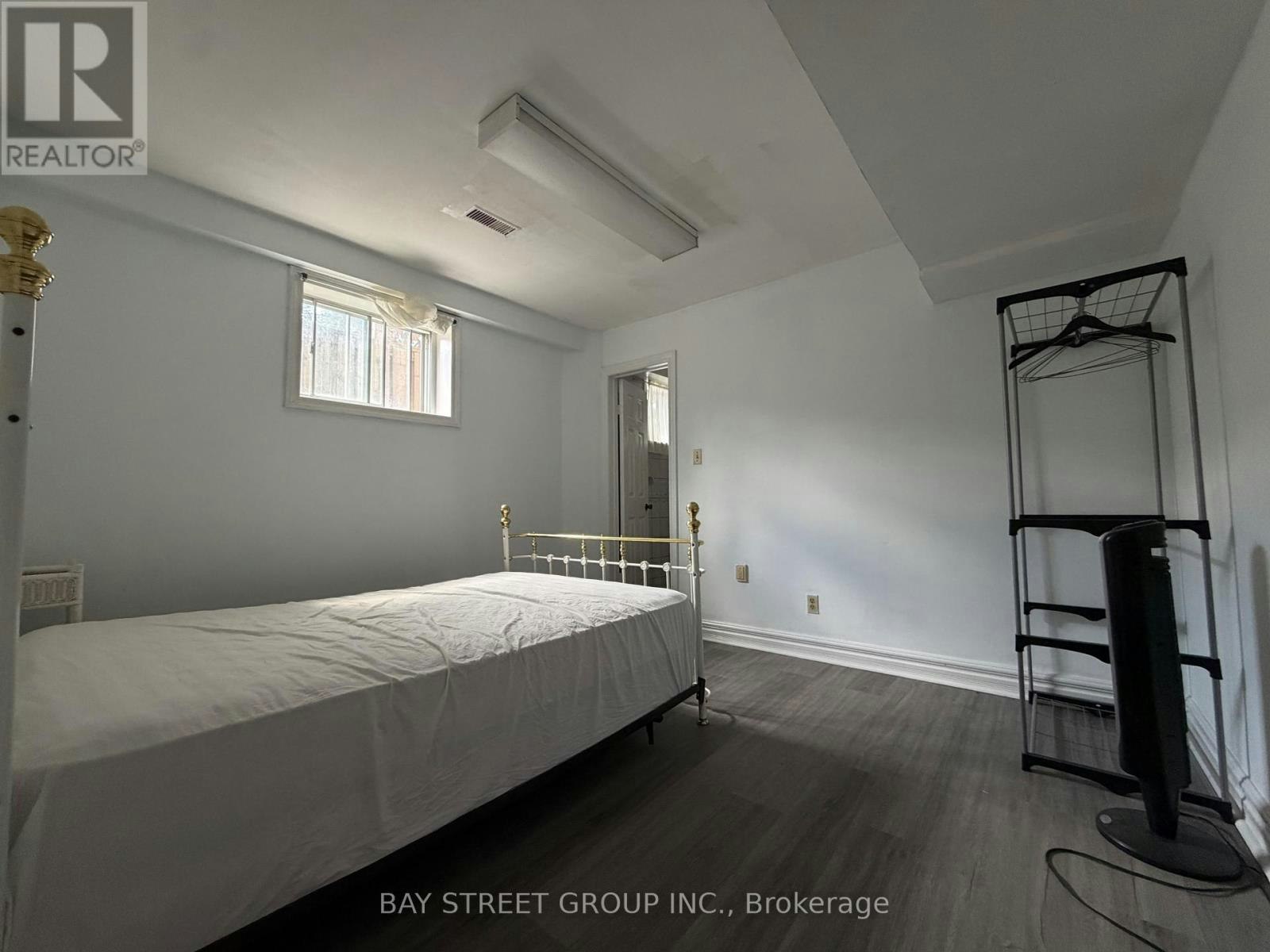 10 Benalto Road, Toronto, ON, M6A 2R8 - 13
