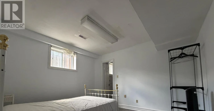 10 Benalto Road, Toronto, ON, M6A 2R8 - 13
