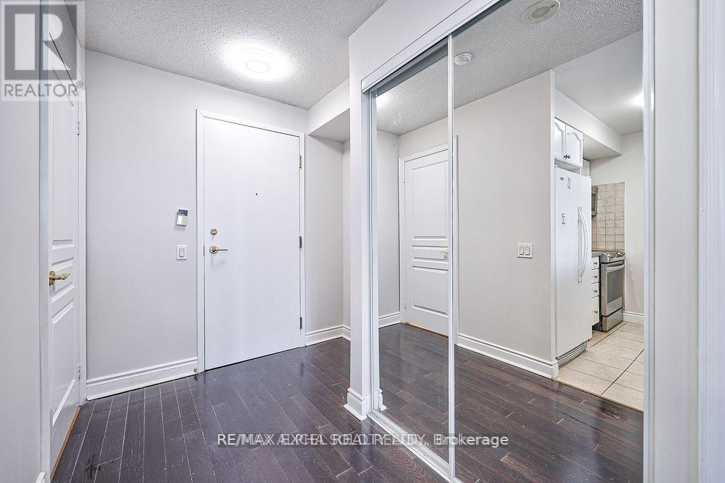 2511-10 Northtown Way, Toronto, ON, M2N 7L4 - 7