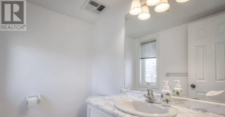 72 River Street, Toronto, ON, M5A 3N9 - 10