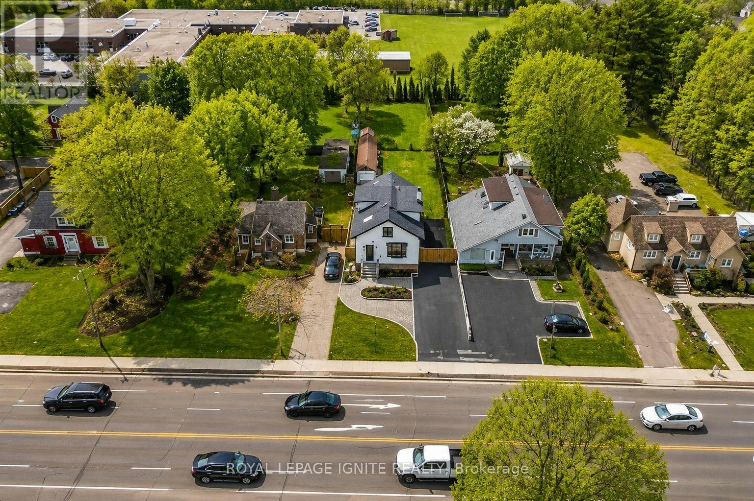 515 Kingston Road W, Ajax, ON, L1S 6M1 - 2