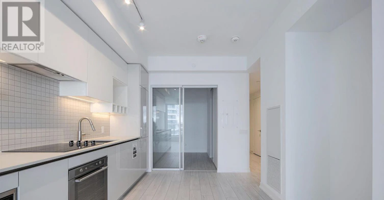 1706-898 Portage Parkway, Vaughan, ON, L4K 0J6 - 5