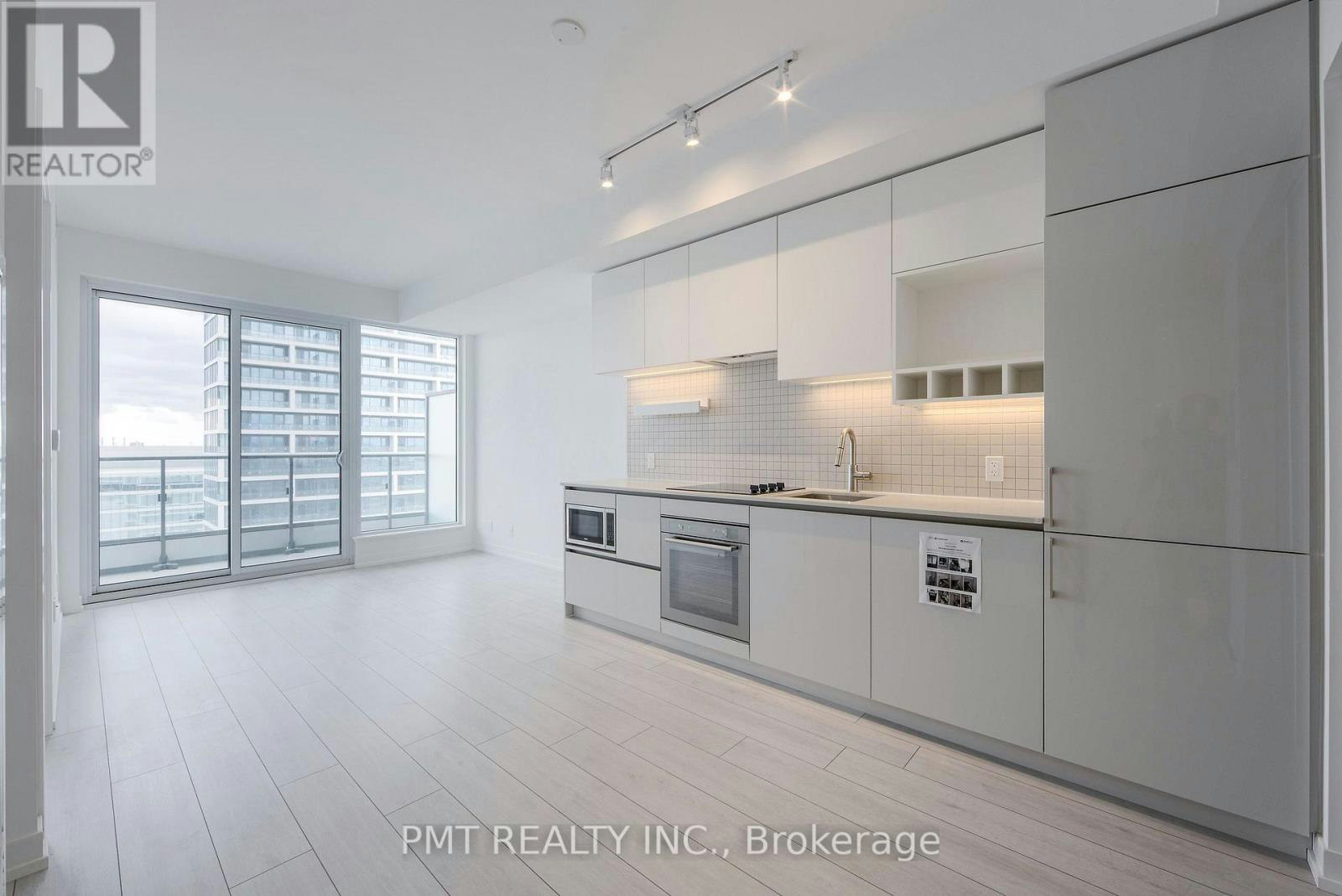 1706-898 Portage Parkway, Vaughan, ON, L4K 0J6 - 2