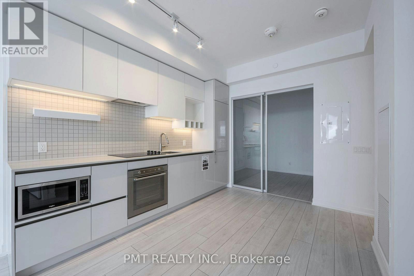 1706-898 Portage Parkway, Vaughan, ON, L4K 0J6 - 4