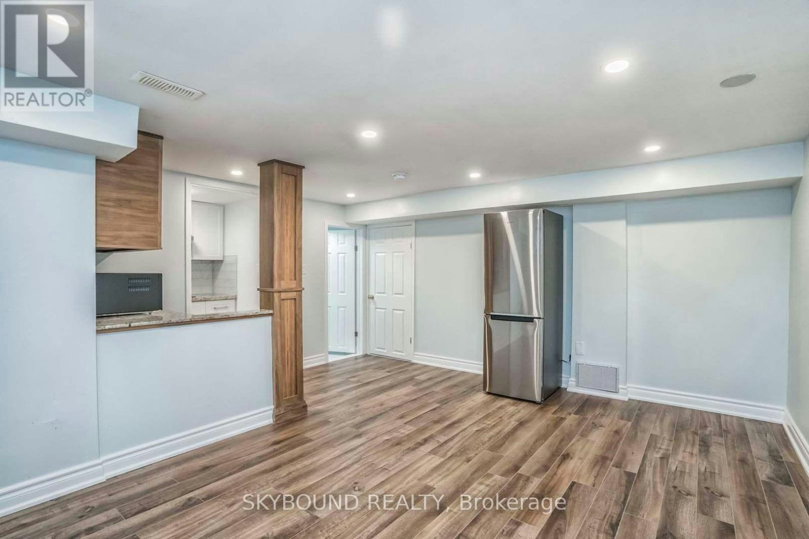 3614 Holden (Unit 1 Crescent, Mississauga, ON, L5A 2V8 - 7