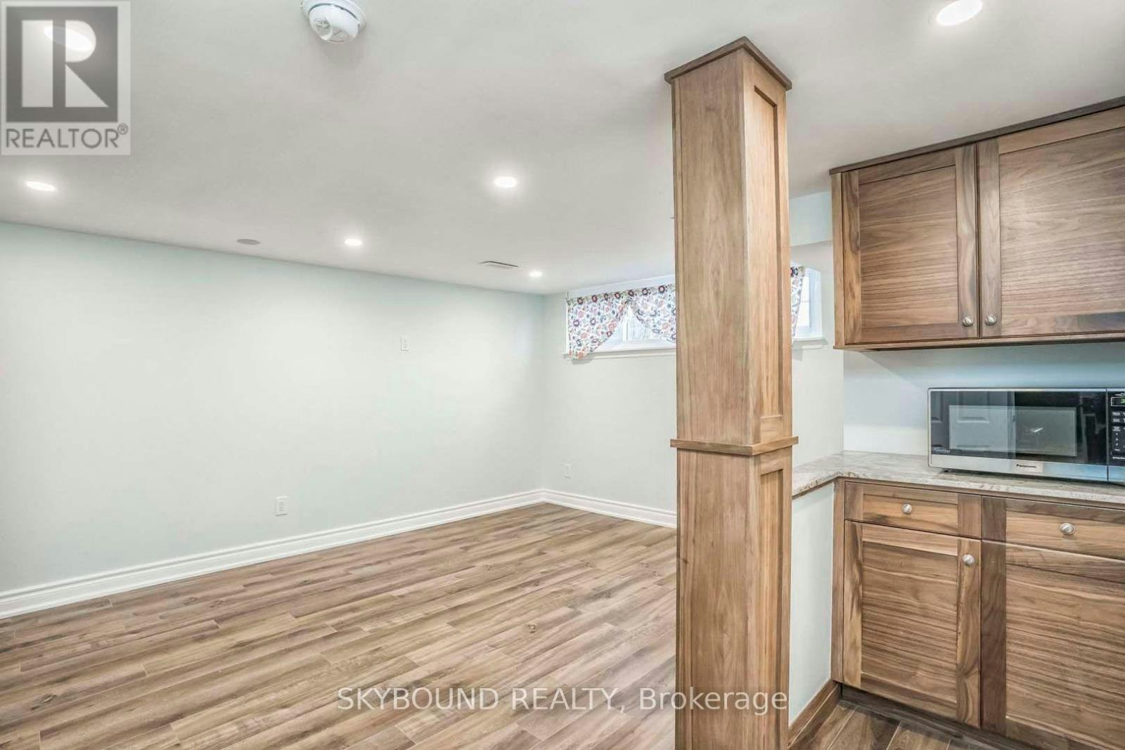 3614 Holden (Unit 1 Crescent, Mississauga, ON, L5A 2V8 - 6