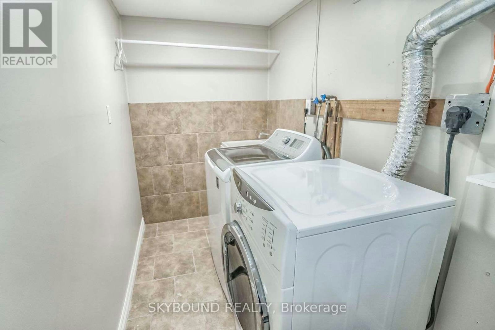 3614 Holden (Unit 1 Crescent, Mississauga, ON, L5A 2V8 - 14