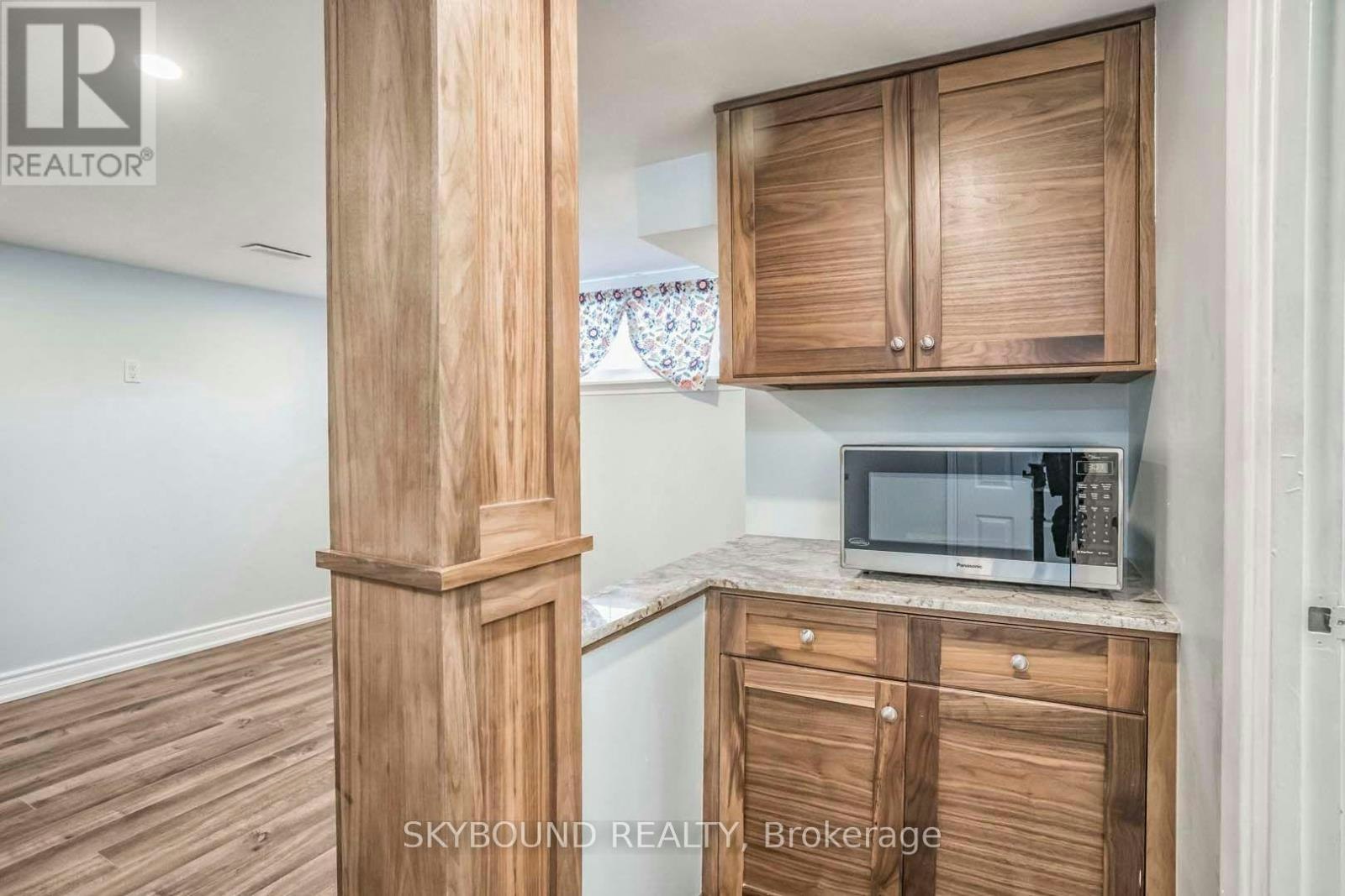 3614 Holden (Unit 1 Crescent, Mississauga, ON, L5A 2V8 - 10