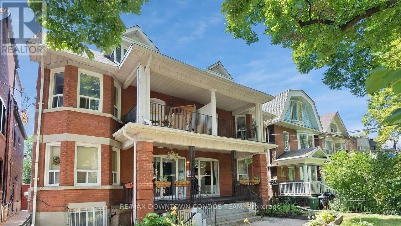 101-7 Thornburn Avenue, Toronto, ON, M6K 1C4 - 3