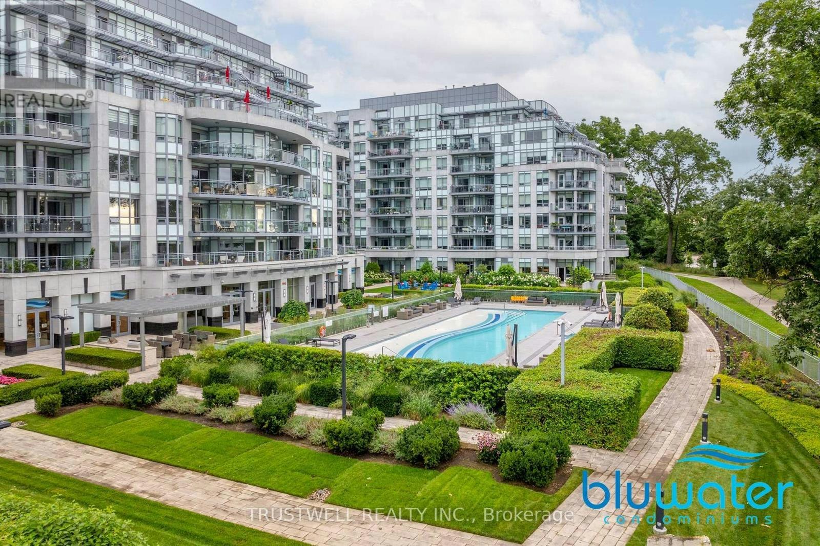 720-3500 Lakeshore Road W, Oakville, ON, L6L 0B4