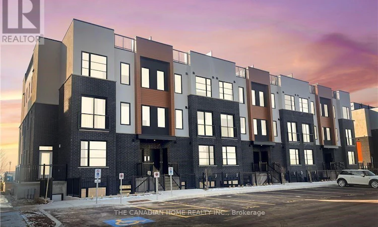 151-3900 Savoy Street