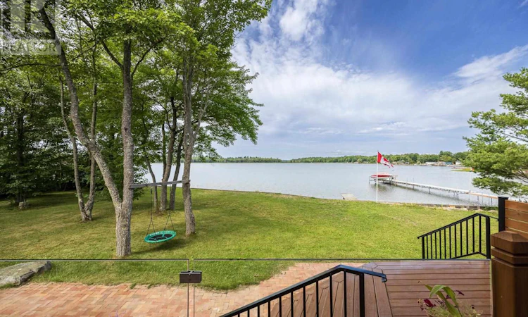 19 Finn's Bay Rd S