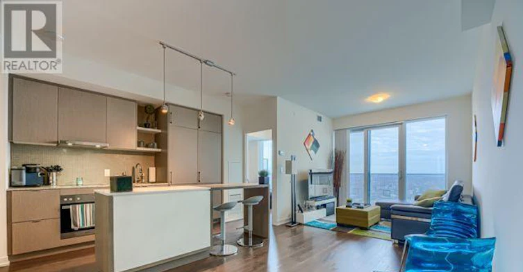 6606-100 Harbour Street, Toronto, ON, M5J 2T5 - 4