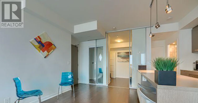 6606-100 Harbour Street, Toronto, ON, M5J 2T5 - 7