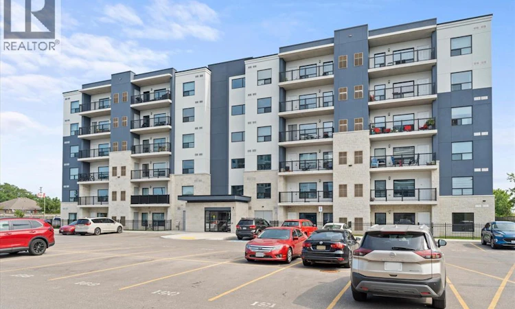 629-3370 Stella Crescent