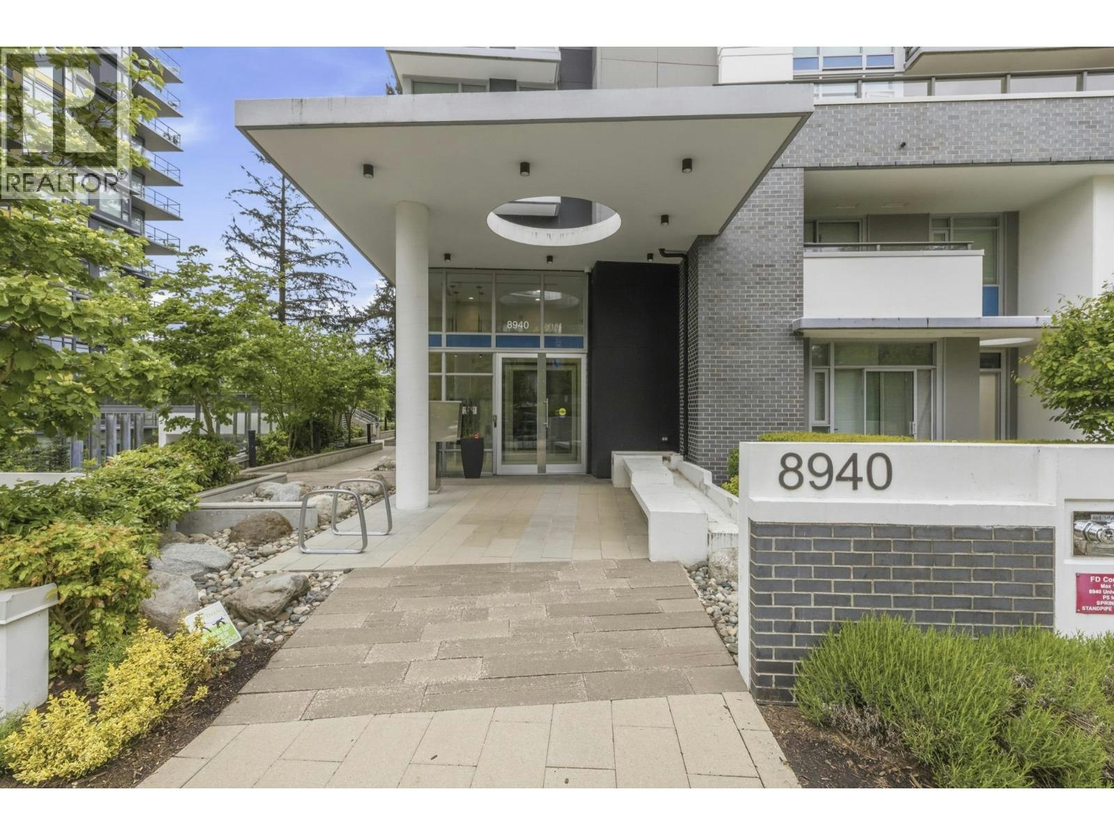 702-8940 University Crescent, Burnaby, BC, V5A 0E7