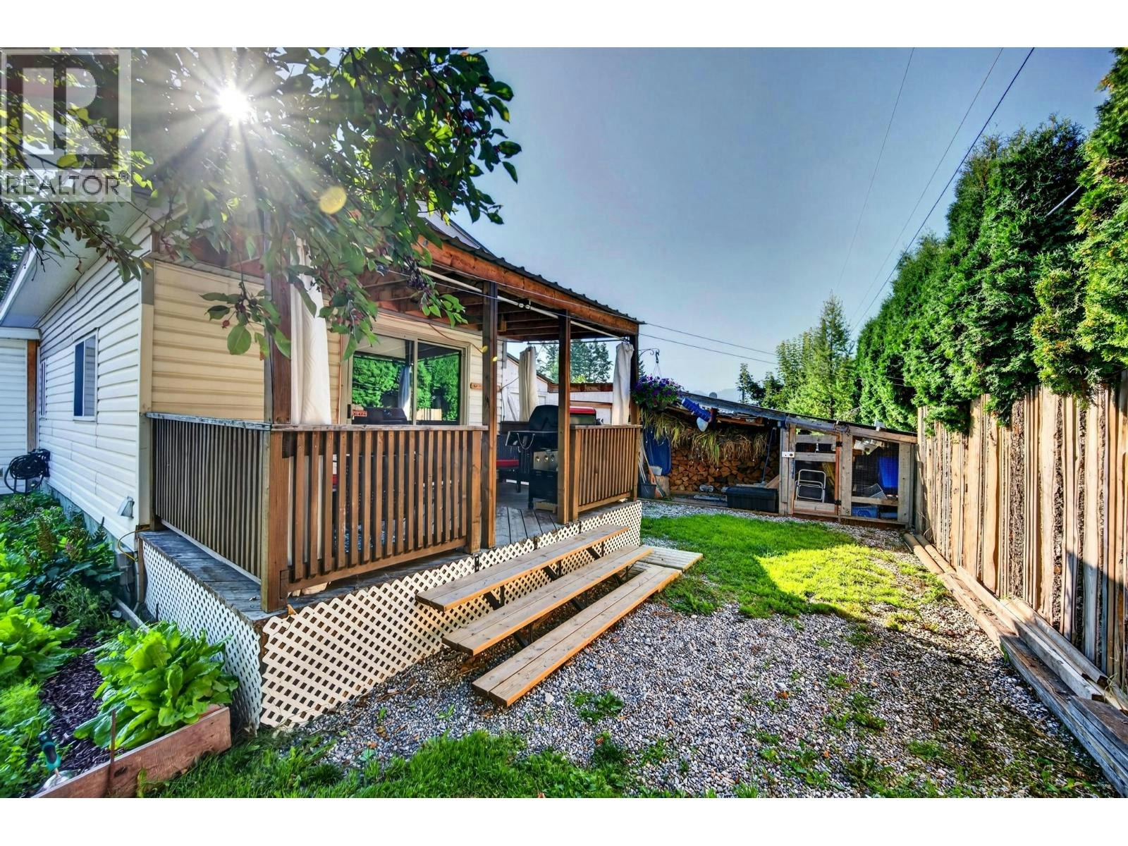 5-1422 Golden View Road, Golden, BC, V0A 1H1