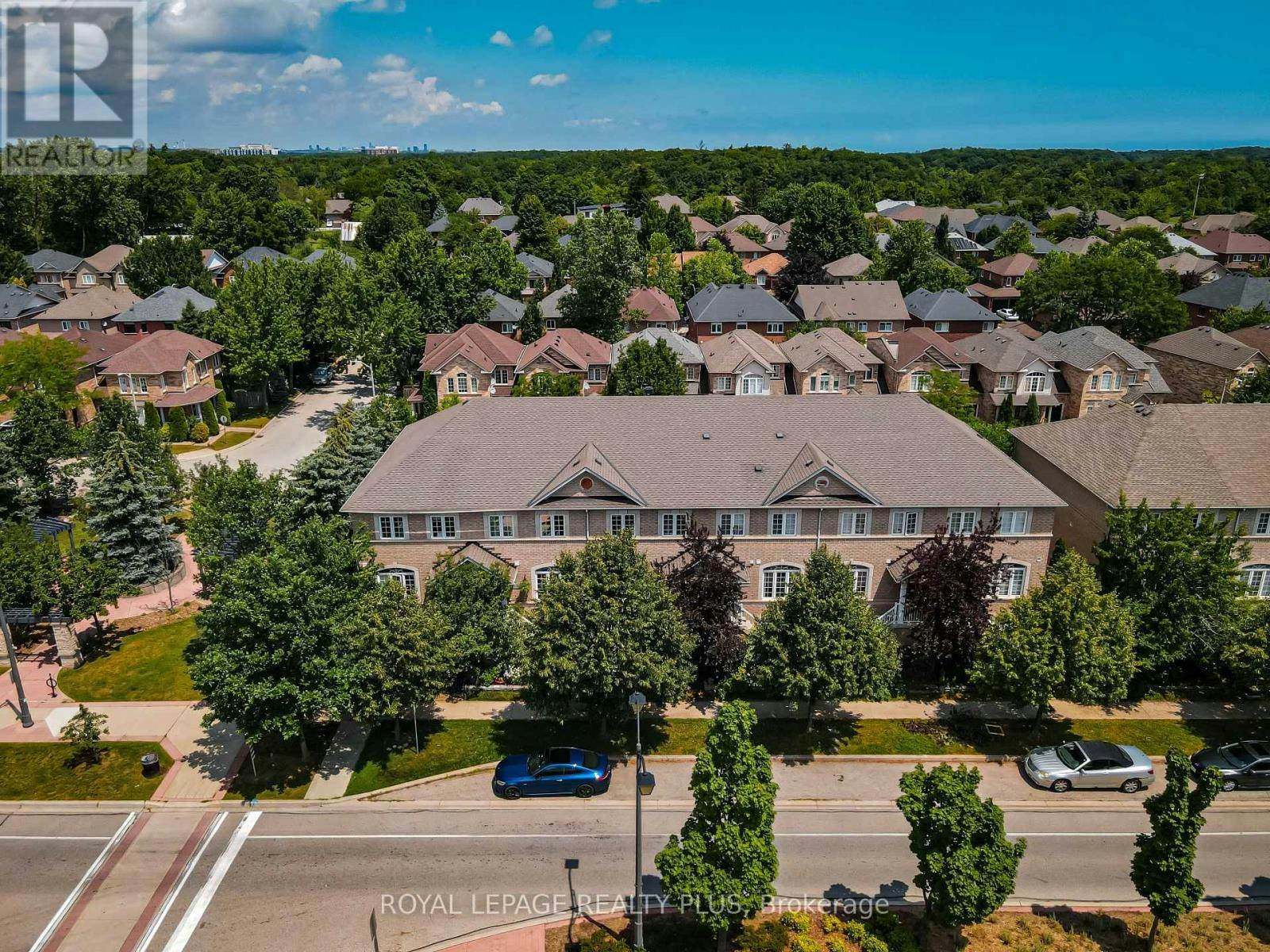 2333 Sutton Drive, Burlington, ON, L7L 6Y9