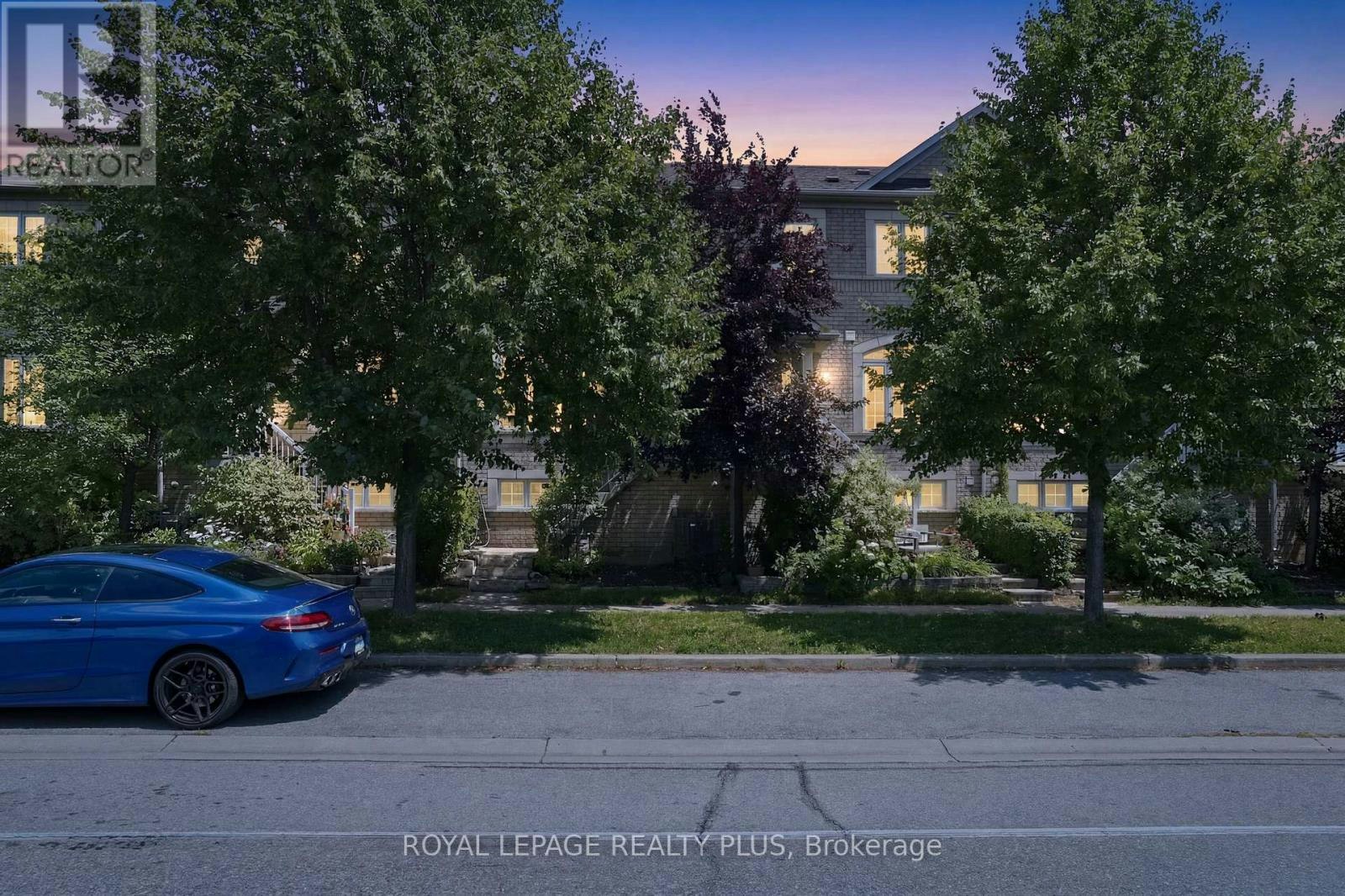 2333 Sutton Drive, Burlington, ON, L7L 6Y9