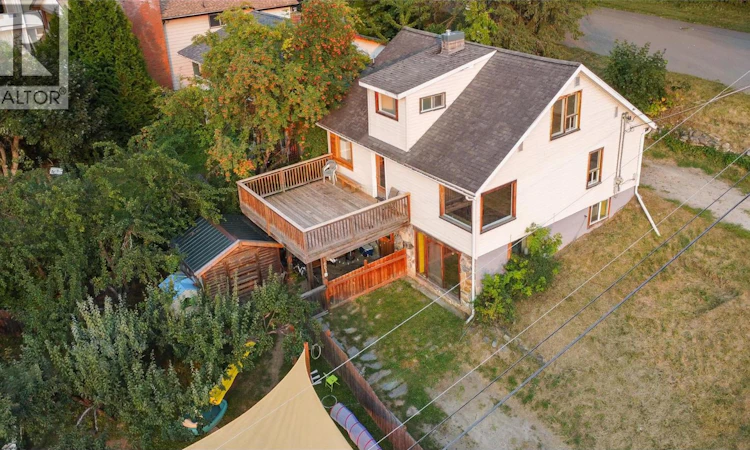 601 Richards Street