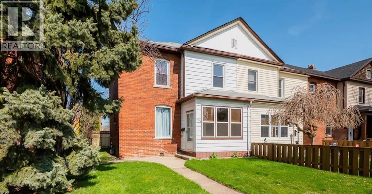 MAIN-1064 Monmouth, Windsor, ON, N8Y 3L7